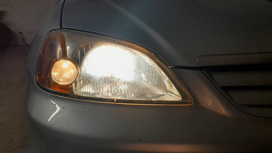 Honda Civic parking light bulb change